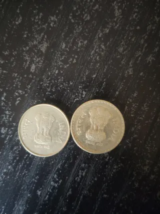2 Monedas de India 5 Rupias.