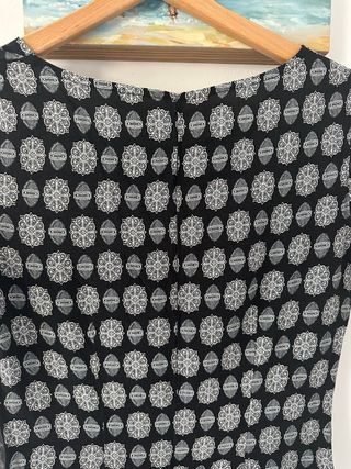 Vestido corto estampado Talla S