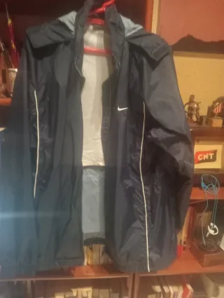Chubasquero Nike Talla XL Azul/Gris