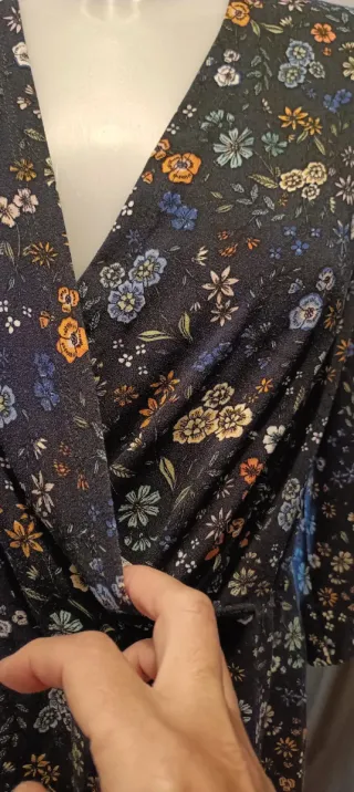 Vestido H&M estampado floral talla 46