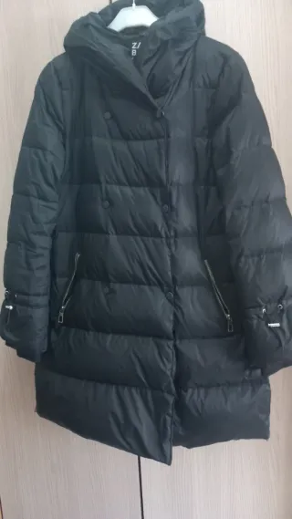 Plumífero Zara Negro Mujer.