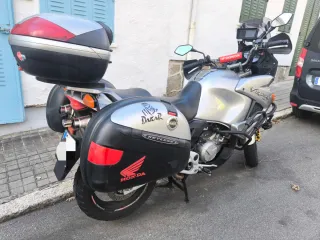 Honda Varadero 1000 Plata.