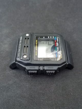 Orologio Casio BM-100WJ per ricambi o riparazione