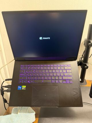 Portátil Gigabyte i7-13620H 16GB RAM