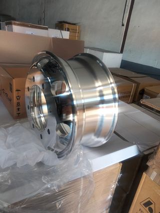 Llanta Alux 19.5x7.50 8T 24