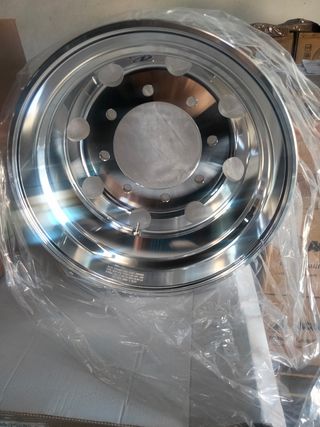 Llanta Alux 19.5x7.50 8T 24