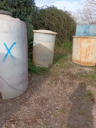 Varios depósitos a la venta