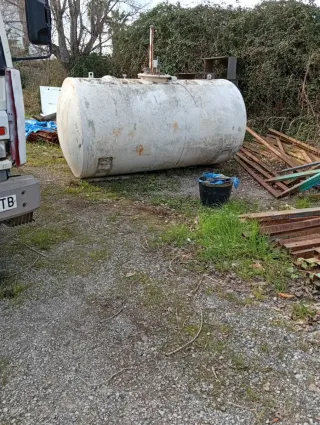 Varios depósitos a la venta