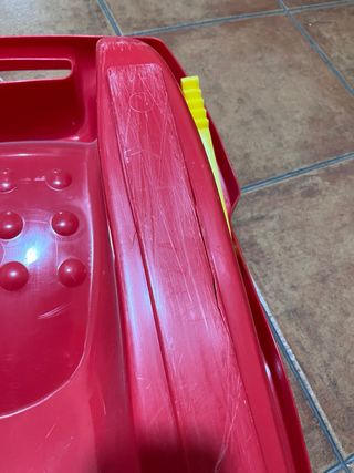 Trineo rojo para nieve