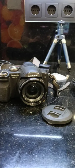 Fotocamera Panasonic Lumix DMC-FZ8 Leica