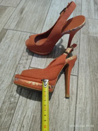 Sandalias tacón naranja con plataforma