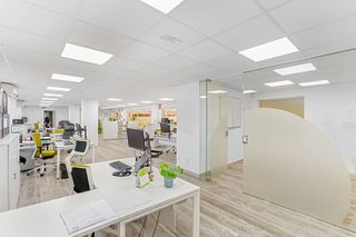 Local comercial en alquiler en Ensanche - Diputación en Alicante