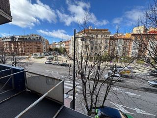 Oficina en alquiler en Plaza España - Villa Pilar - Reyes Católicos - Vadillos en Burgos