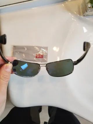 Ray-Ban RB3379 Occhiali da Sole Argento/Verde