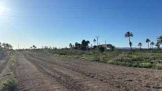 Terreno en venta en Las Bayas en Elche