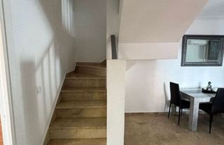 Casa adosada en alquiler en Nueva Andalucía centro en Marbella