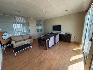 Nave industrial en alquiler en La Estación en Badajoz