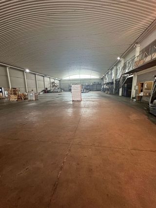Nave industrial en alquiler en La Estación en Badajoz