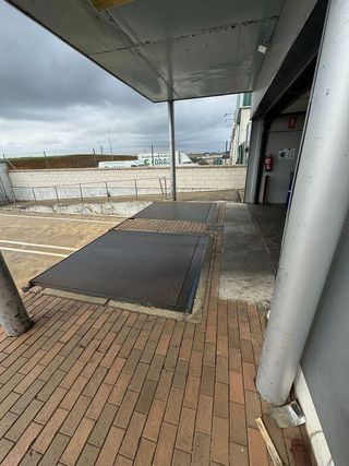 Nave industrial en alquiler en La Estación en Badajoz