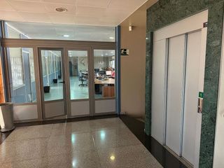 Nave industrial en alquiler en La Estación en Badajoz