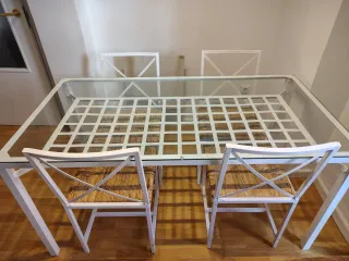 Conjunto de mesa cristal y metal blanco + 4 sillas