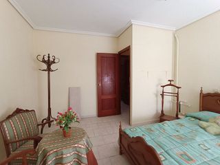 Chalet en venta en Hellín