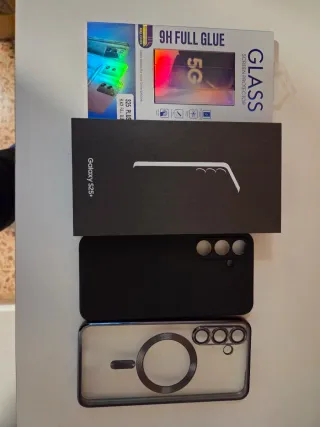 Samsung Galaxy S25+ Funda y Protector Pantalla