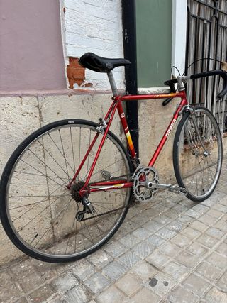 Bicicleta carretera vintage Orbea roja