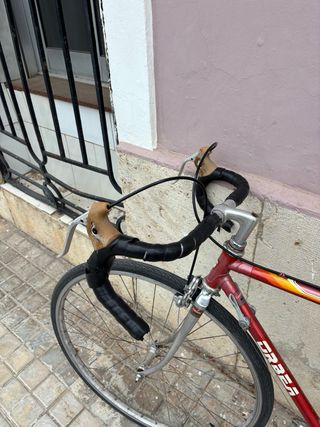 Bicicleta carretera vintage Orbea roja