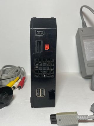 Consola Nintendo Wii Negra + Mando + Accesorios