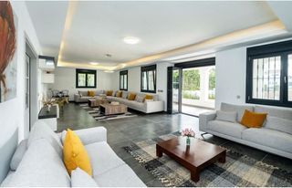 Chalet en alquiler en Los Naranjos - Las Brisas en Marbella