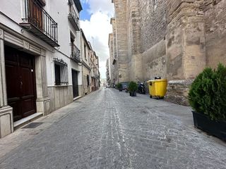 Terreno en venta en Zona de Cueva de Menga en Antequera
