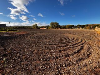 FINCA PRODUCTIVA COMPLETA – TRACTOR DOCUMENTADO