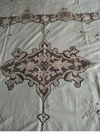 Copriletto matrimoniale beige