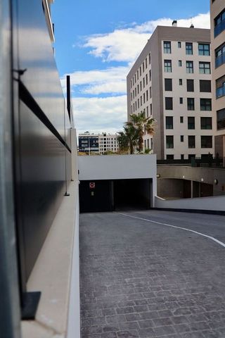 Garaje en alquiler en El Travaló - Martínez Valero en Elche