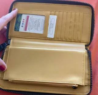 Cartera Caminatta Mujer Amarilla y Negra