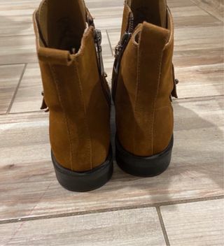 Botines Stradivarius Marrones con Pedrería