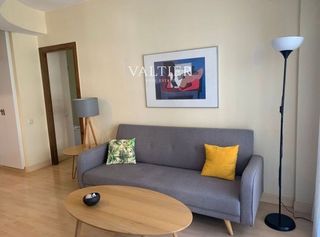 Piso en alquiler en Castillejos en Madrid