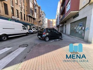 Local comercial en venta en Corrales de Buelna (Los)