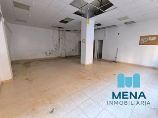 Local comercial en venta en Corrales de Buelna (Los)
