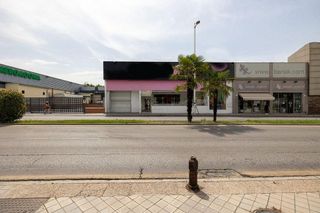 Nave industrial en venta en Barrio de Zaidín en Granada