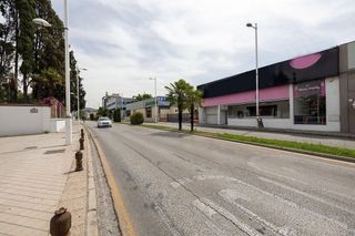Nave industrial en venta en Barrio de Zaidín en Granada