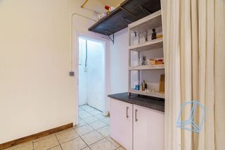 Local comercial en venta en El Baix Guinardó en Barcelona