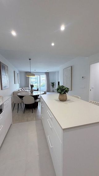 Piso en alquiler en Nueva Andalucía centro en Marbella