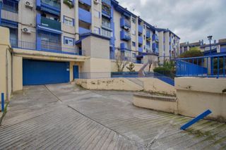 Garaje en venta en Polígono Cartuja – La Paz en Granada