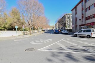 Garaje en venta en Polígono Cartuja – La Paz en Granada