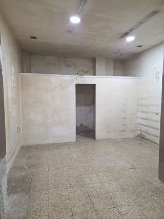 Local comercial en alquiler en La Villa - Bazuelo en Mieres