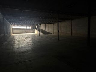 Nave industrial en alquiler en El Valle - Universidad en Jaén