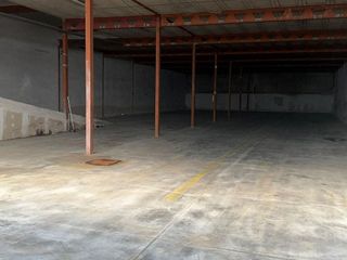 Nave industrial en alquiler en El Valle - Universidad en Jaén