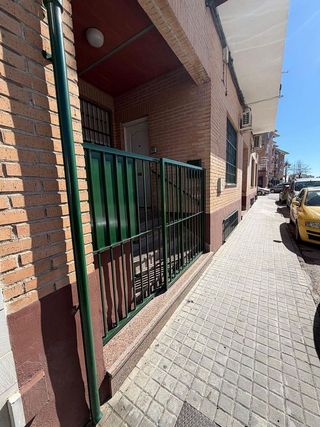 Local comercial en venta en Baeza